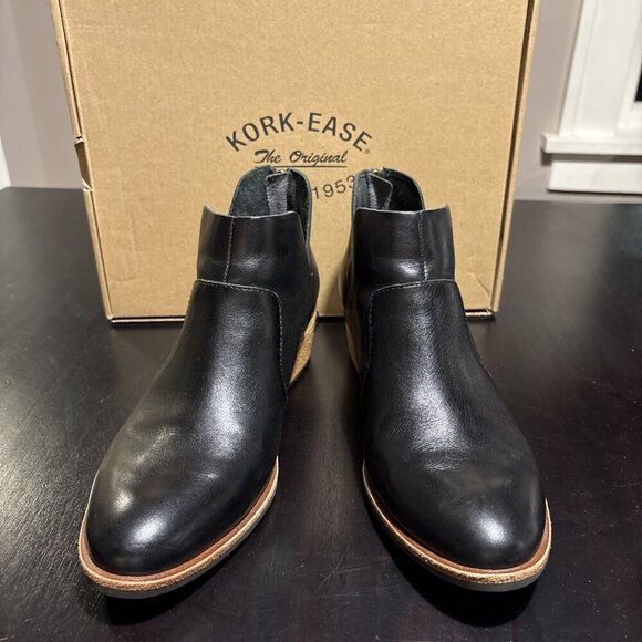 Kork-Ease Skye Black Leather Ankle Bootie Size 8.5 NWOB.
